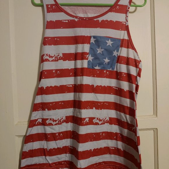 BOGO🎀Bundle of 3 Tank Tops- Size L - Picture 3 of 8